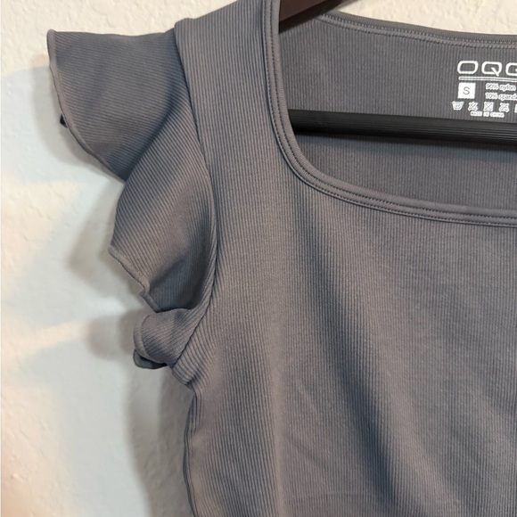 OQQ Gray Ruffled Flutter Sleeve Ribbed Bodysuit - Picture 3 of 7